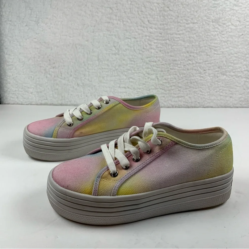 Steve Madden Womens Bobbi30 Platform Sneaker Tie Dye 7.5 M NWOB Flaw Scuffs 7137